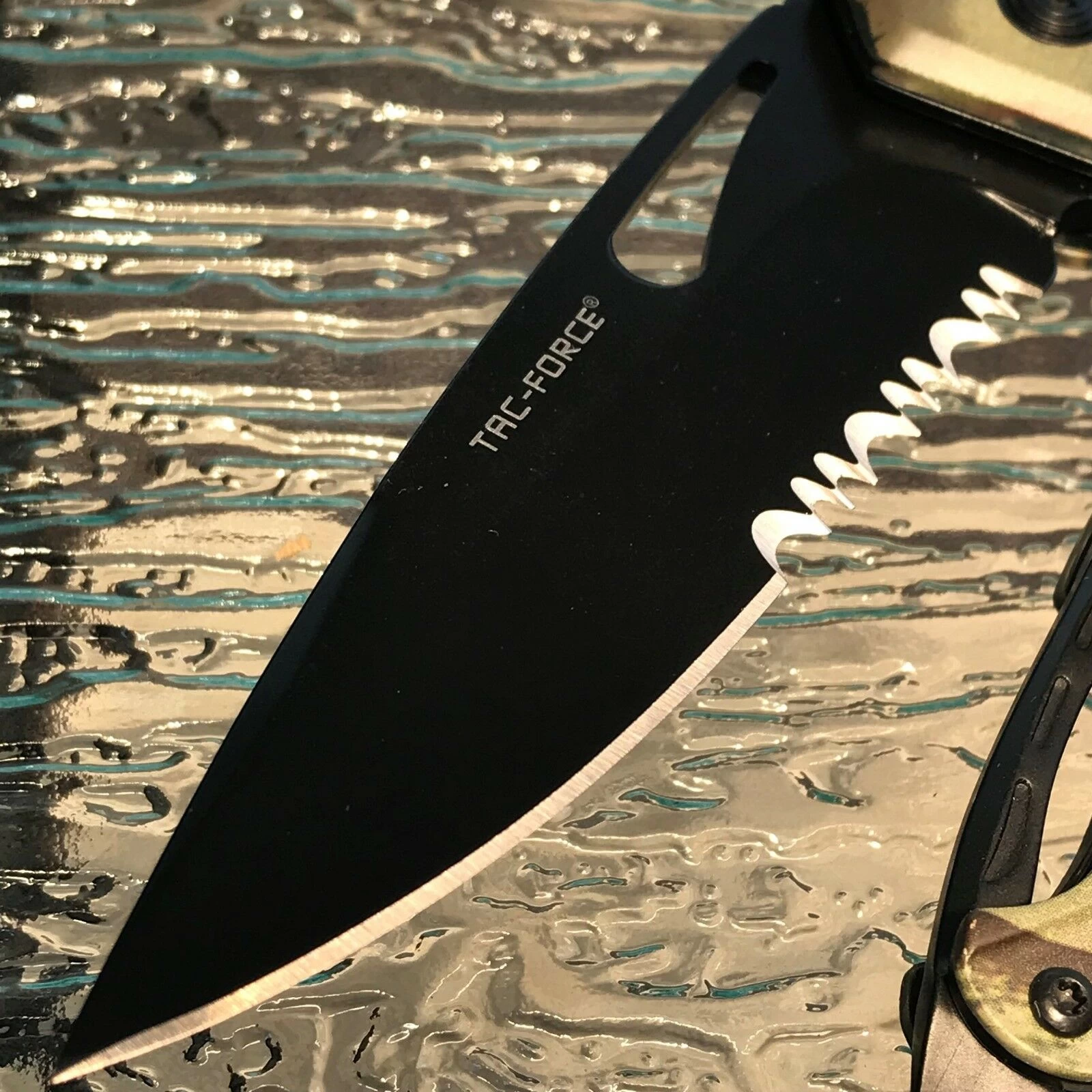 8" TAC FORCE ASSISTED OPEN HUNTING GREEN CAMO KNIFE (TF-705GC) - Image 6