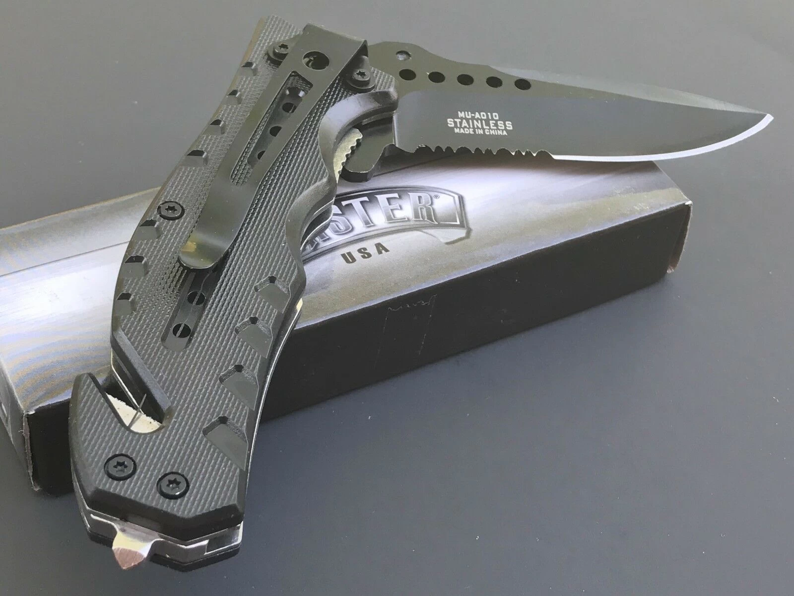 8" Master USA Punisher Skull Handle Pocket Knife (MU-A010BK) - Image 10