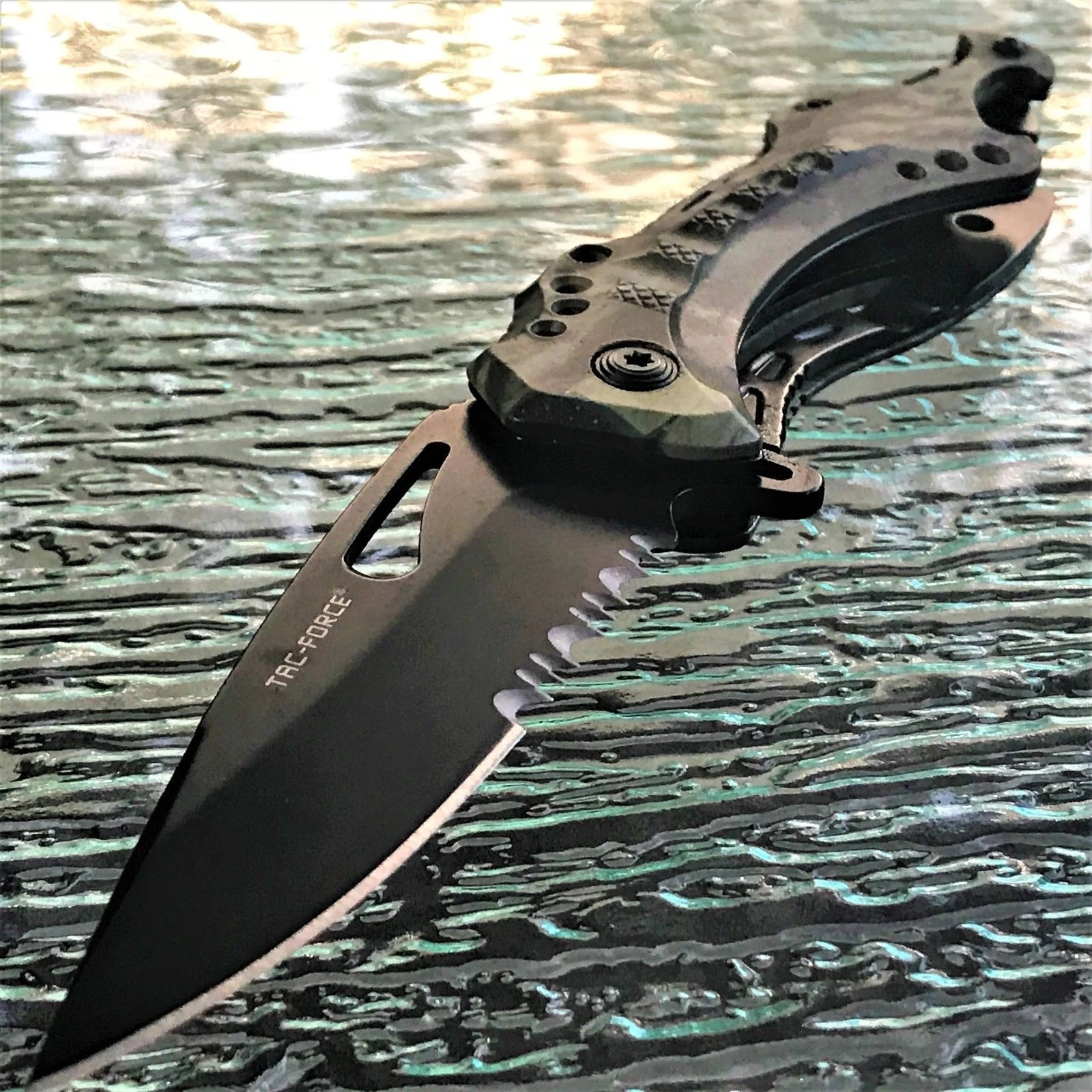 8" TAC FORCE ASSISTED OPEN HUNTING GREEN CAMO KNIFE (TF-705GC) - Image 2