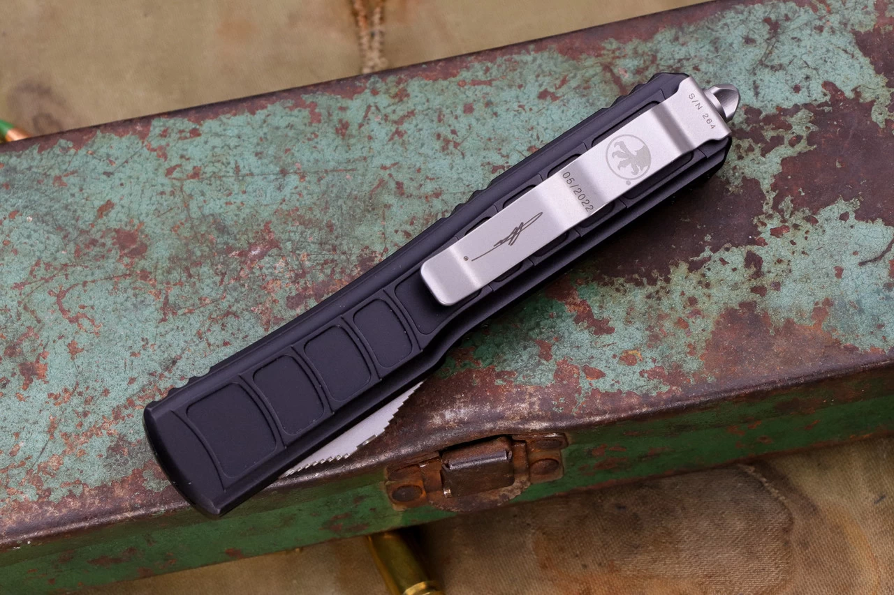 Microtech Ultratech II Stepside OTF Knife Black 3.4" Bayonet Satin Serrated 120II-5S (Preowned) - Image 3