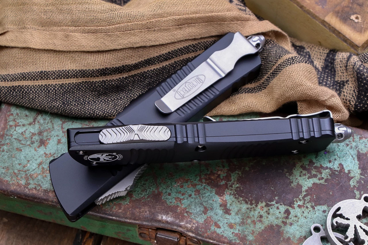 Microtech Combat Troodon OTF 3.8" Dagger Serrated Stonewash 142-12 - Image 2