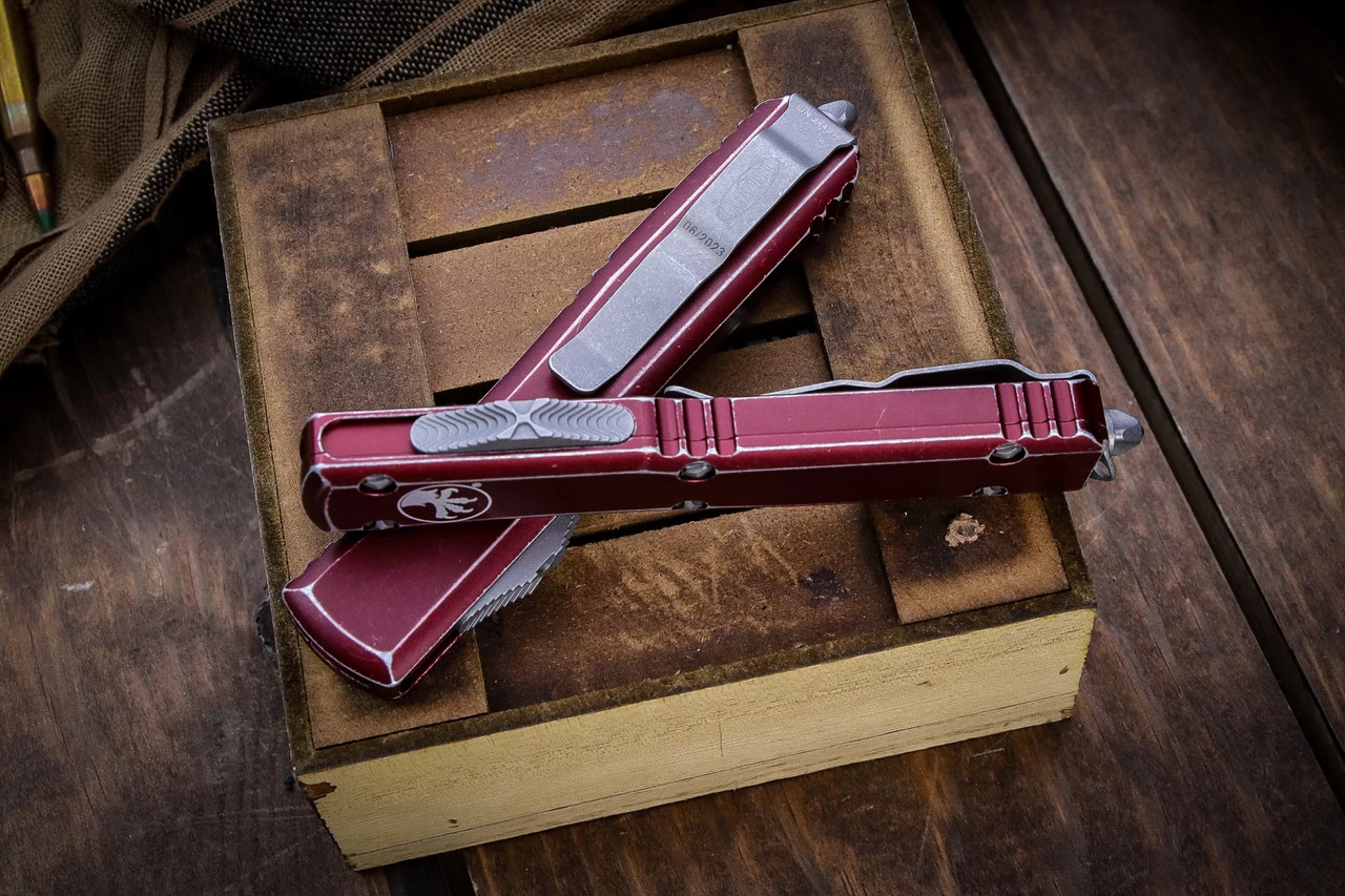 Microtech Ultratech OTF Automatic Knife Distressed Merlot 3.4" Dagger Serrated Stonewash 122-12DMR - Image 2