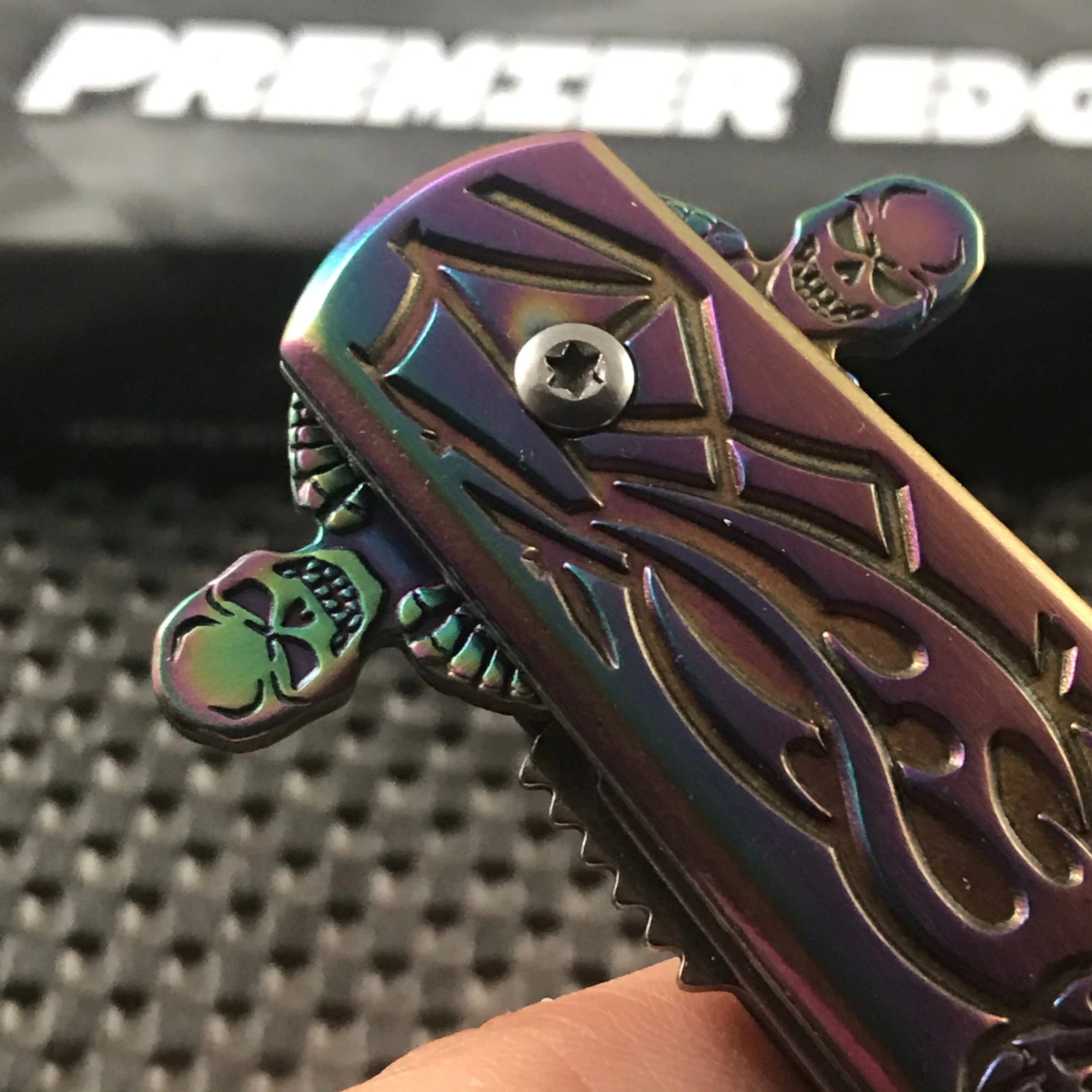 8.5β Tac Force Stiletto Web Skull Assisted Gravedigger Rainbow Outdoor Knife - Image 9